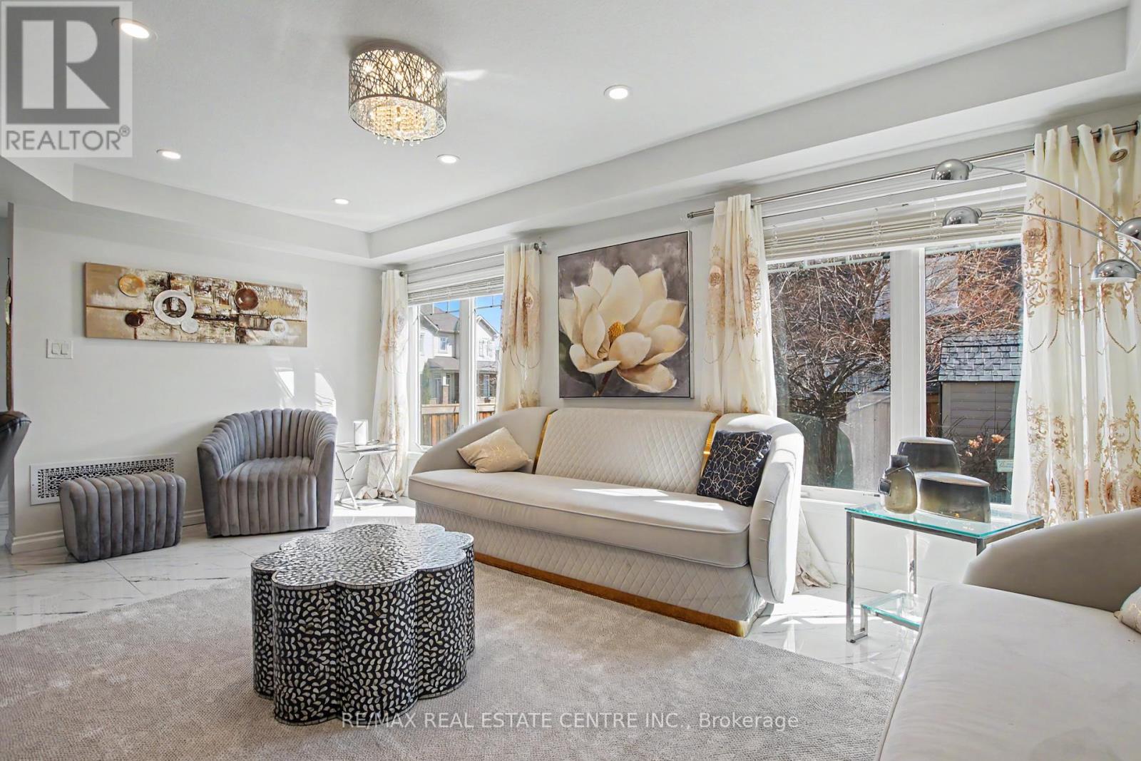 60 Postmaster Drive, Kitchener, Ontario  N2R 0J2 - Photo 8 - X13114426