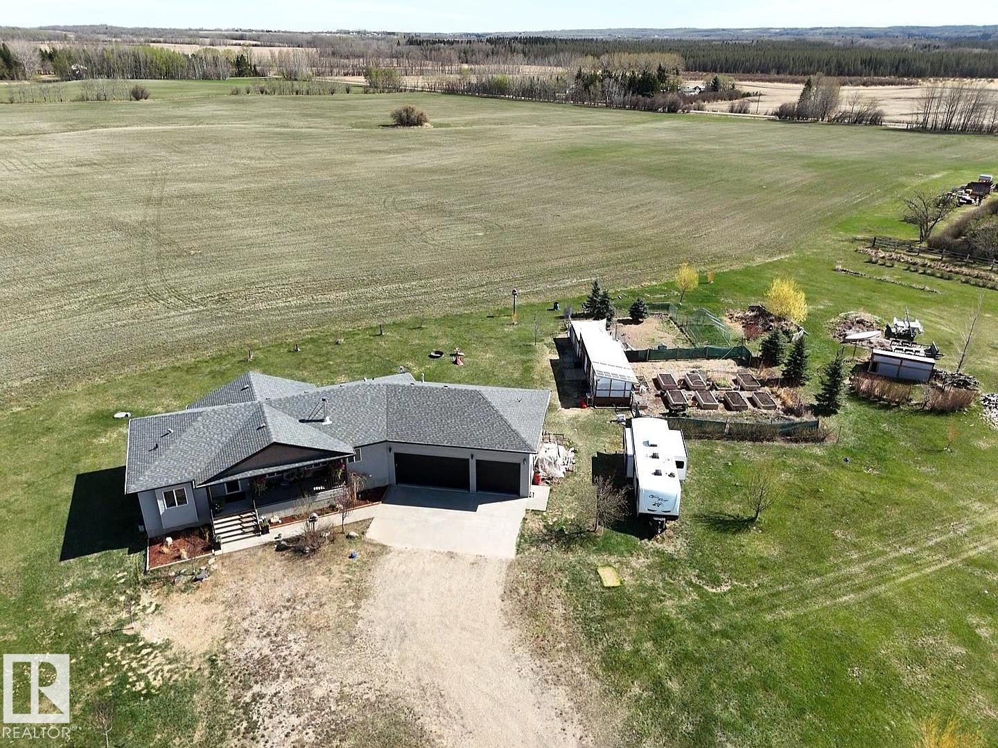 2208 Twp Road 534, Rural Lac Ste. Anne County, Alberta  T0E 1V0 - Photo 25 - E4487091