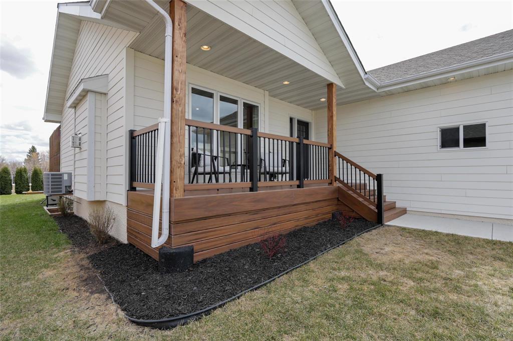 621 Lucille Bay, St Adolphe, Manitoba  R5A 0A5 - Photo 38 - 202609783