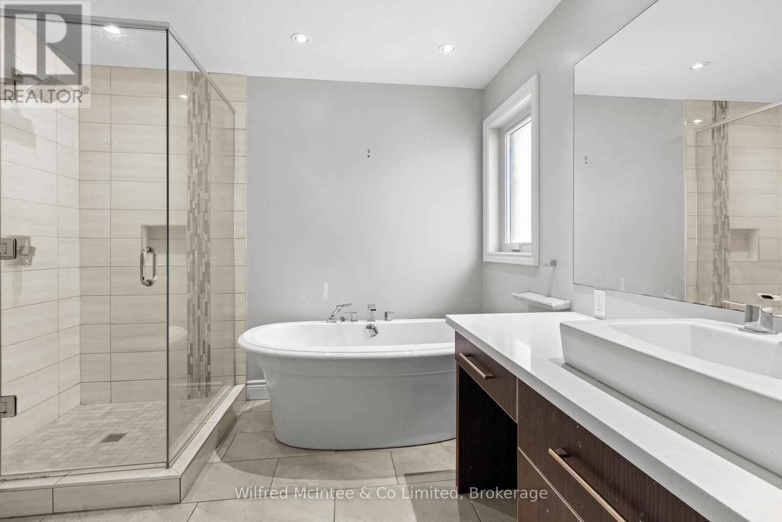 105 12th Avenue A Avenue, Hanover, Ontario N4N 3V1 - Photo 22 - X13114440