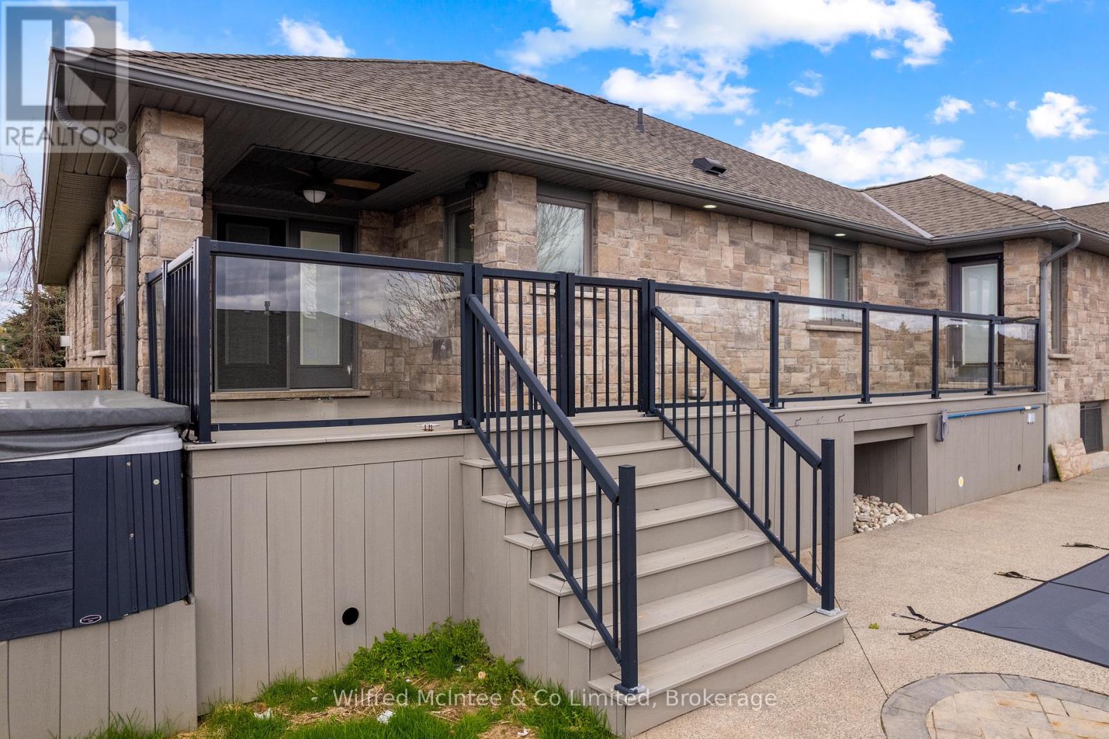 105 12th Avenue A Avenue, Hanover, Ontario N4N 3V1 - Photo 38 - X13114440