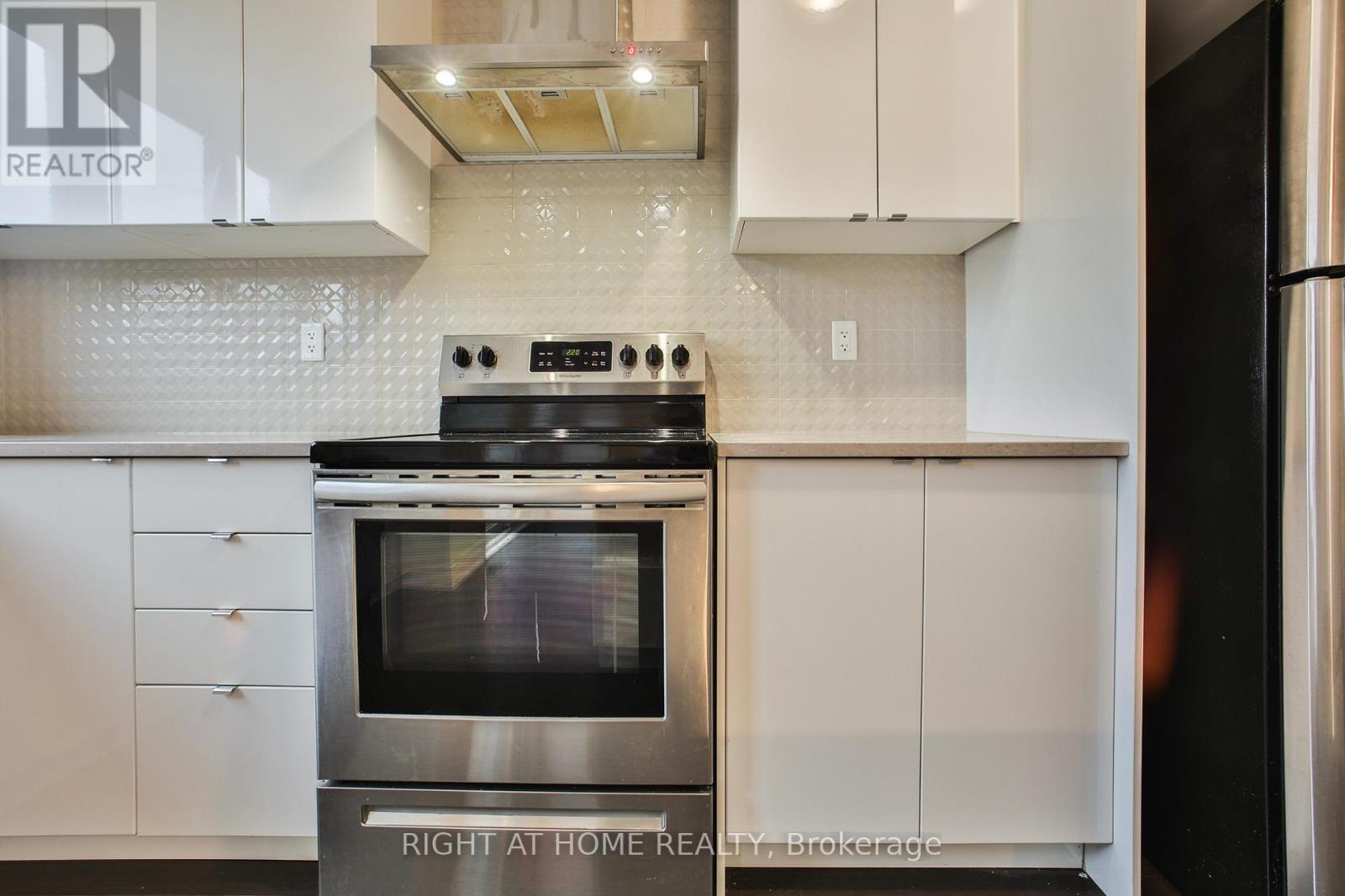 Upper - 25 Hubbell Road, Brampton, Ontario  L6Y 1P3 - Photo 18 - W13114442