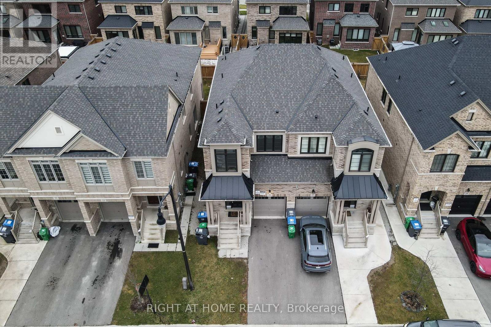 Upper - 25 Hubbell Road, Brampton, Ontario  L6Y 1P3 - Photo 2 - W13114442
