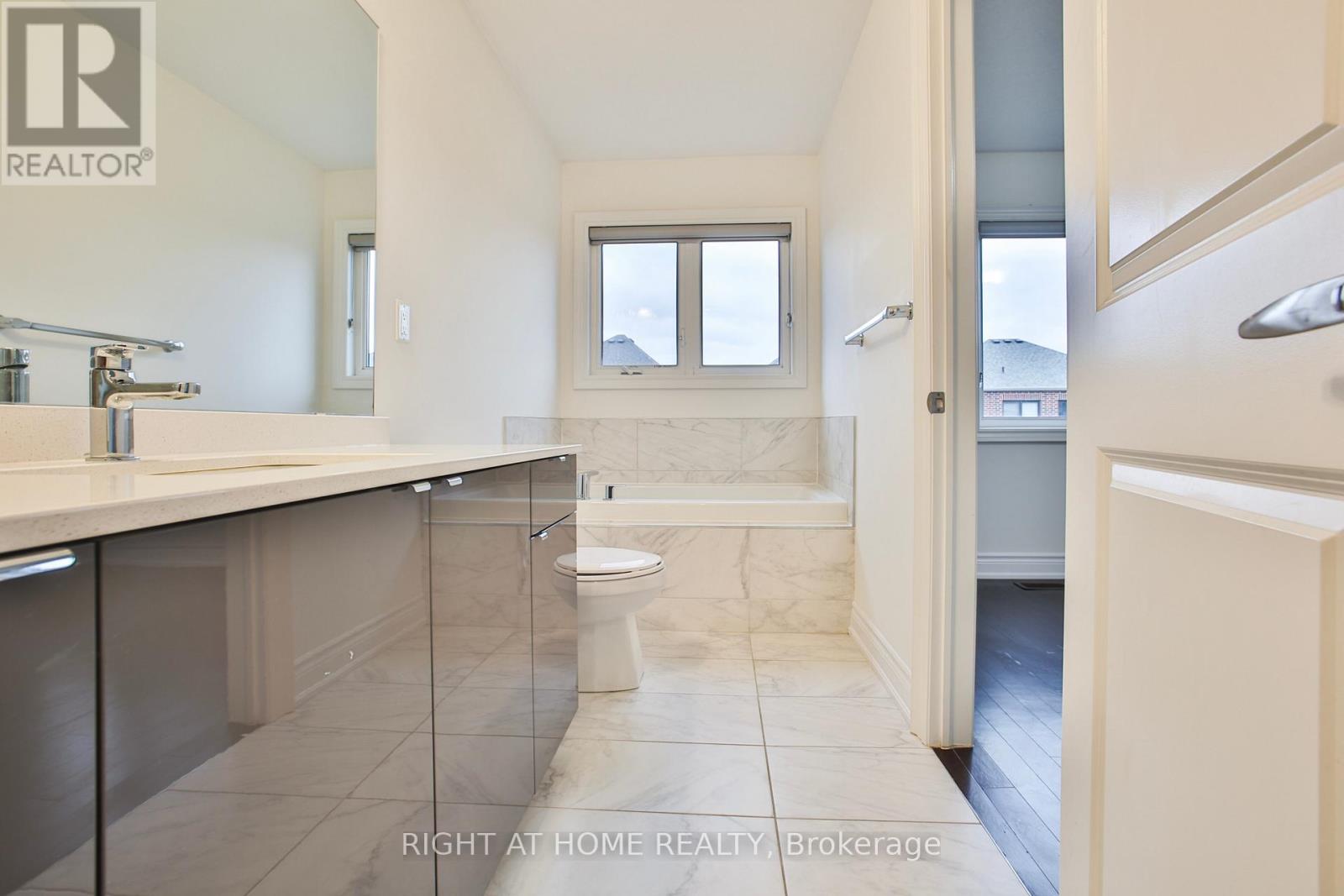 Upper - 25 Hubbell Road, Brampton, Ontario  L6Y 1P3 - Photo 35 - W13114442