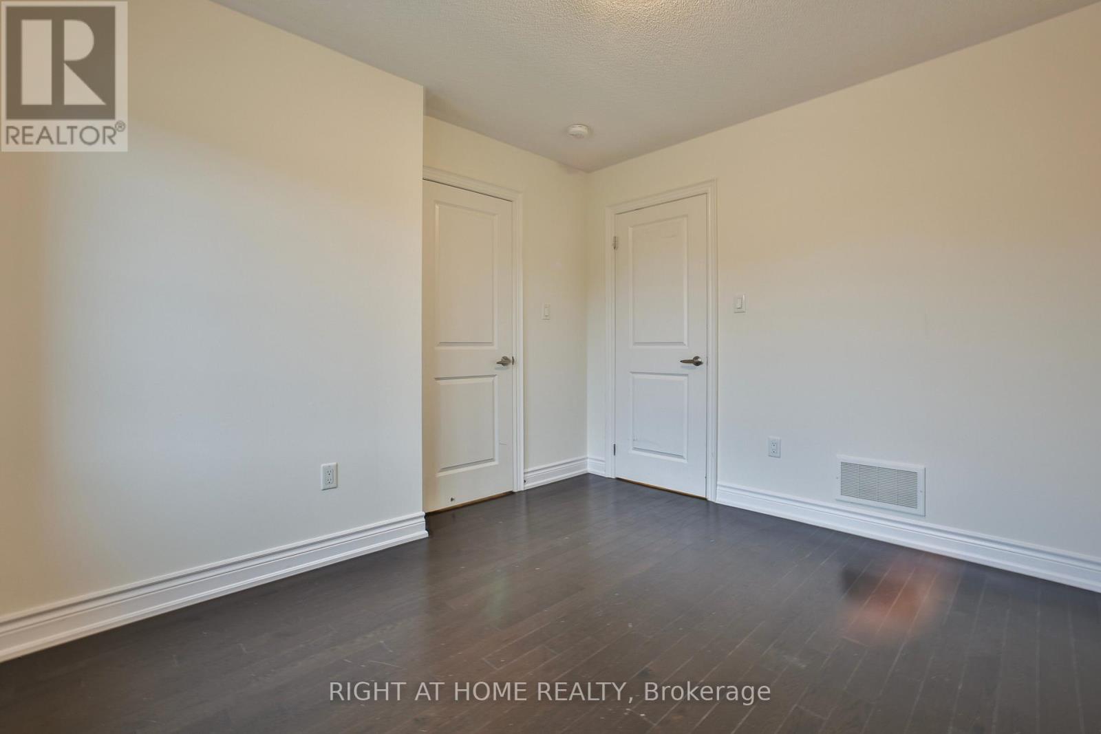 Upper - 25 Hubbell Road, Brampton, Ontario  L6Y 1P3 - Photo 44 - W13114442