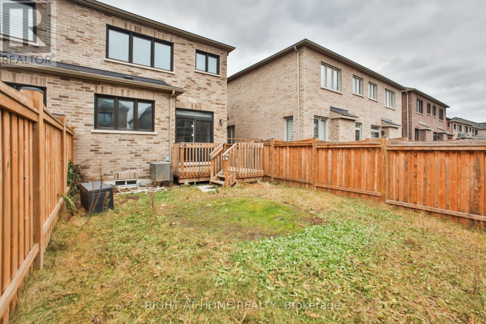 Upper - 25 Hubbell Road, Brampton, Ontario  L6Y 1P3 - Photo 49 - W13114442