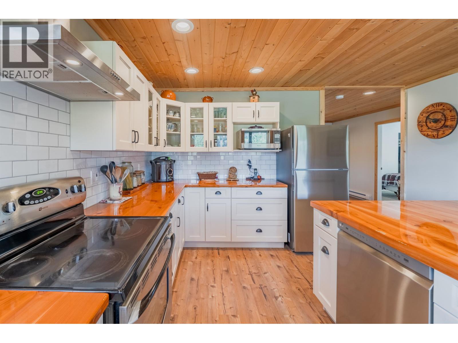 3382 Bradley Creek Road, Forest Grove, British Columbia  V0K 1M0 - Photo 13 - R3122453