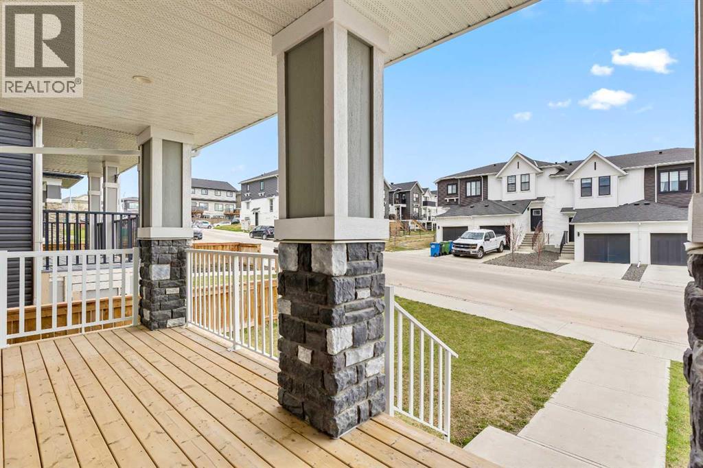 19 Heritage Rise, Cochrane, Alberta  T4C 2R4 - Photo 5 - A2309687