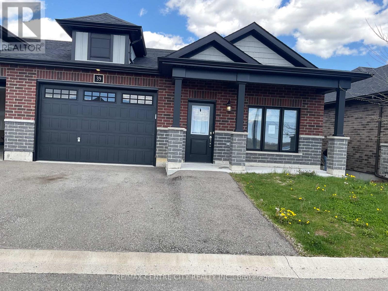 39 WATERTHRUSH LANE, Norfolk, Ontario