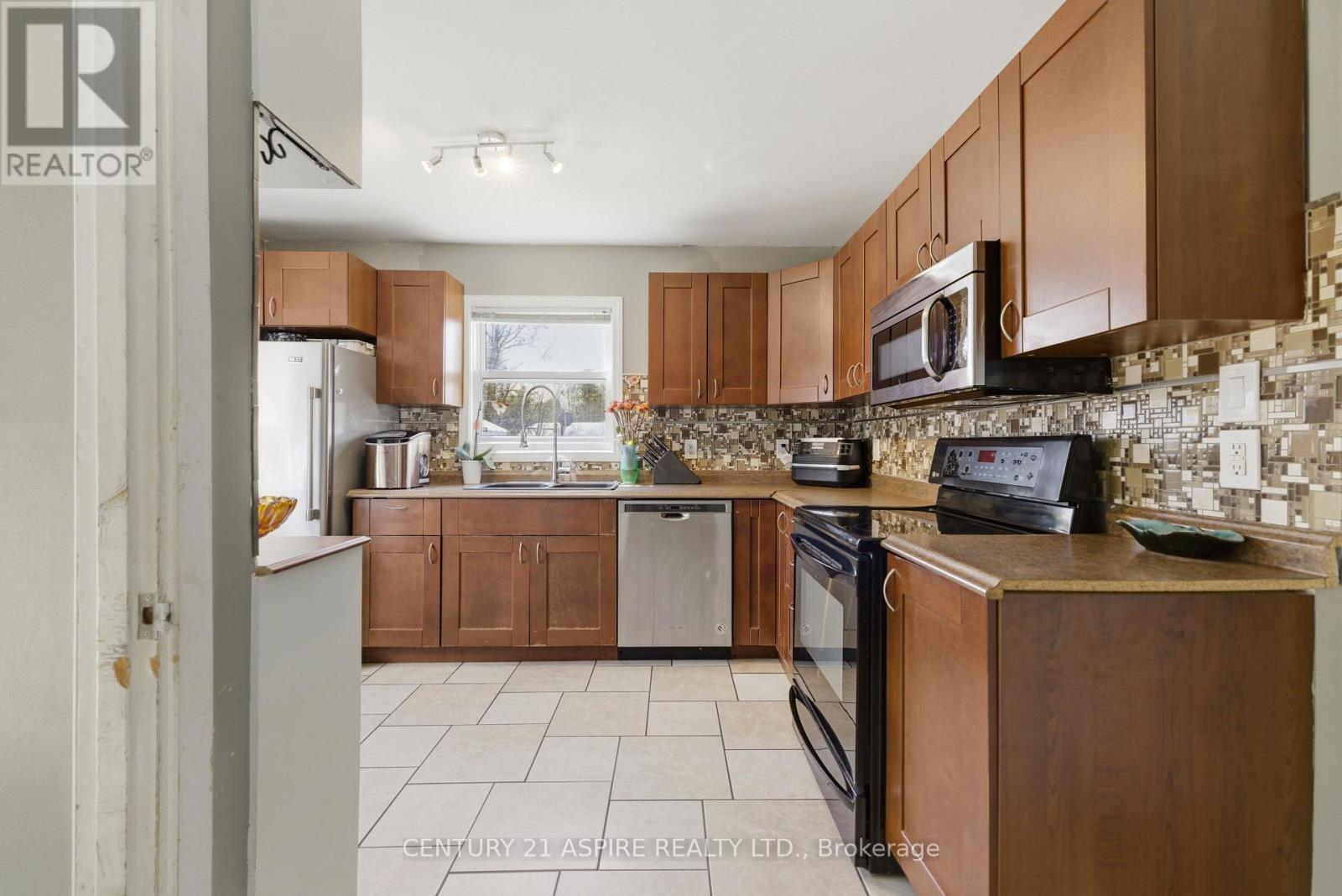 21 Rutherford Avenue, Deep River, Ontario  K0J 1P0 - Photo 15 - X13114490