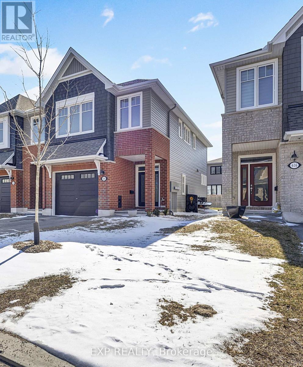 618 Taliesin Crescent, Ottawa, Ontario  K2S 2W5 - Photo 4 - X13114542