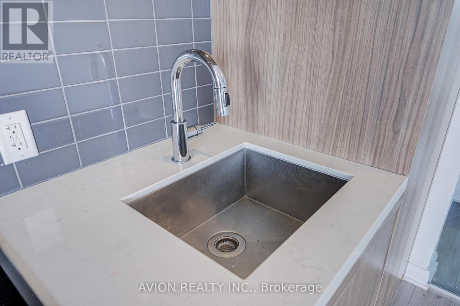 1920 - 155 Yorkville Avenue, Toronto, Ontario  M5R 0B4 - Photo 8 - C13114484