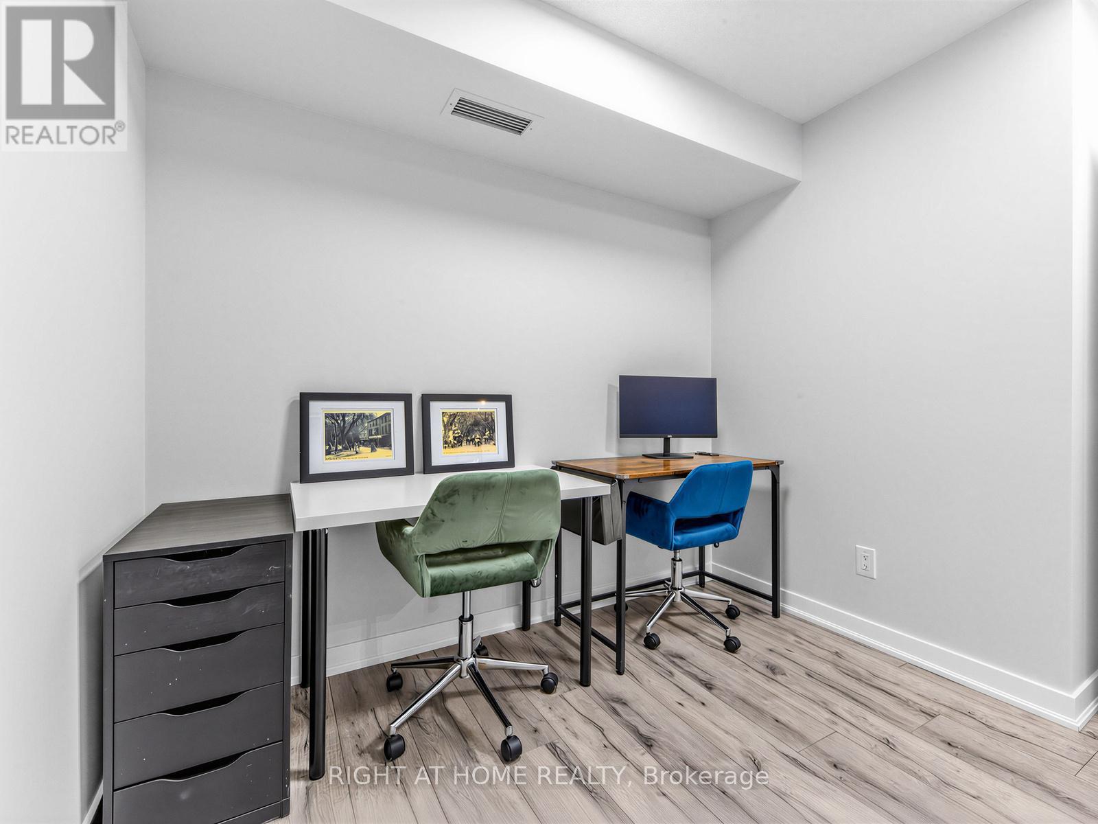 1210 - 295 Adelaide Street W, Toronto, Ontario  M5V 0L4 - Photo 17 - C13114486