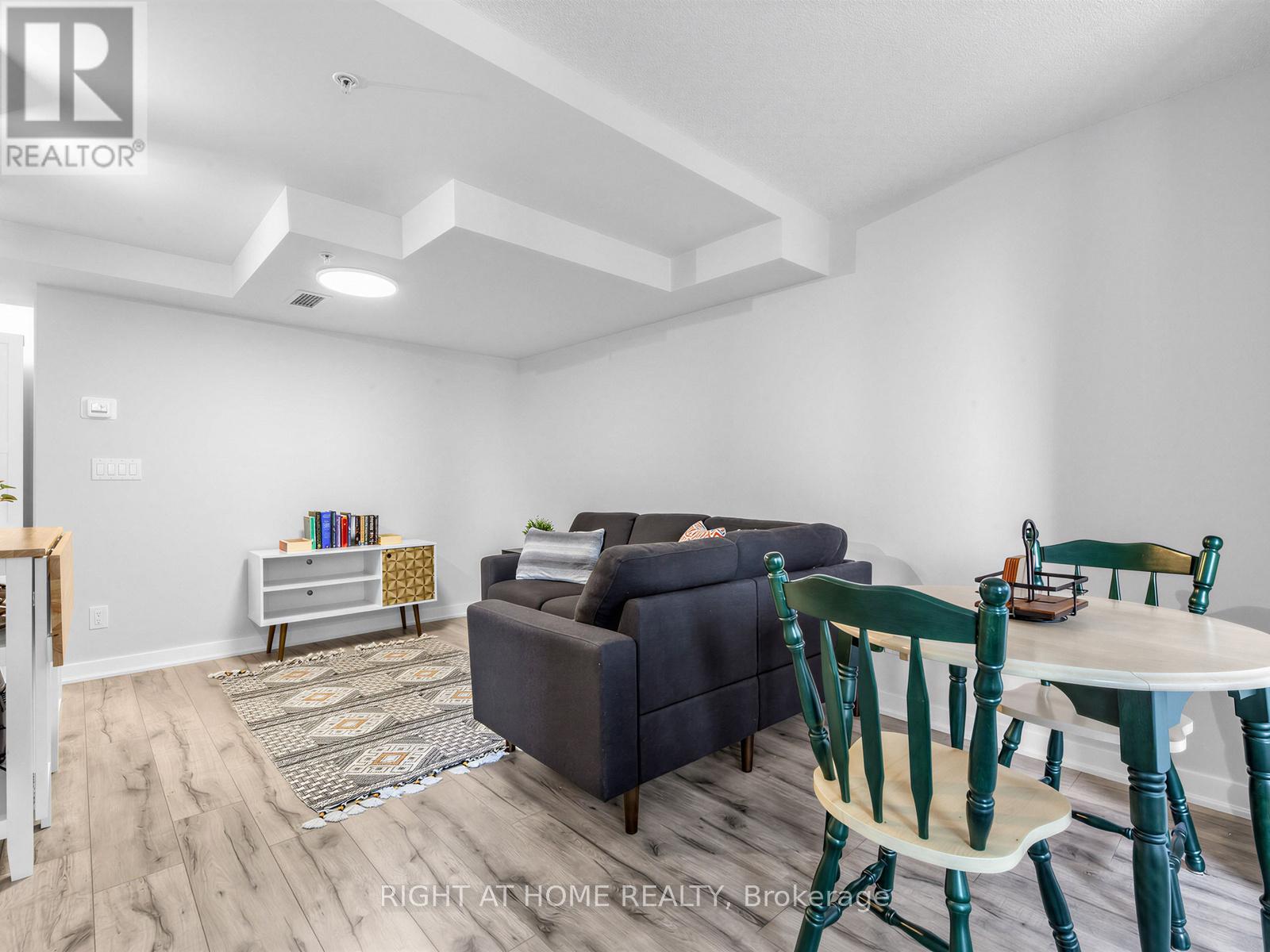 1210 - 295 Adelaide Street W, Toronto, Ontario  M5V 0L4 - Photo 6 - C13114486