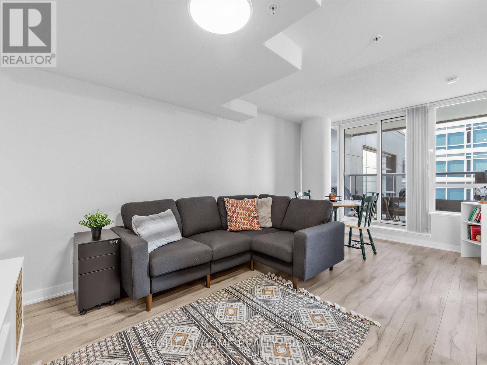 1210 - 295 Adelaide Street W, Toronto, Ontario  M5V 0L4 - Photo 9 - C13114486
