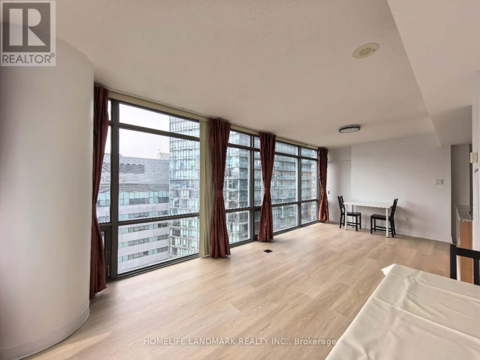 1403 - 38 Grenville Street, Toronto, Ontario  M4Y 1A5 - Photo 8 - C13114508