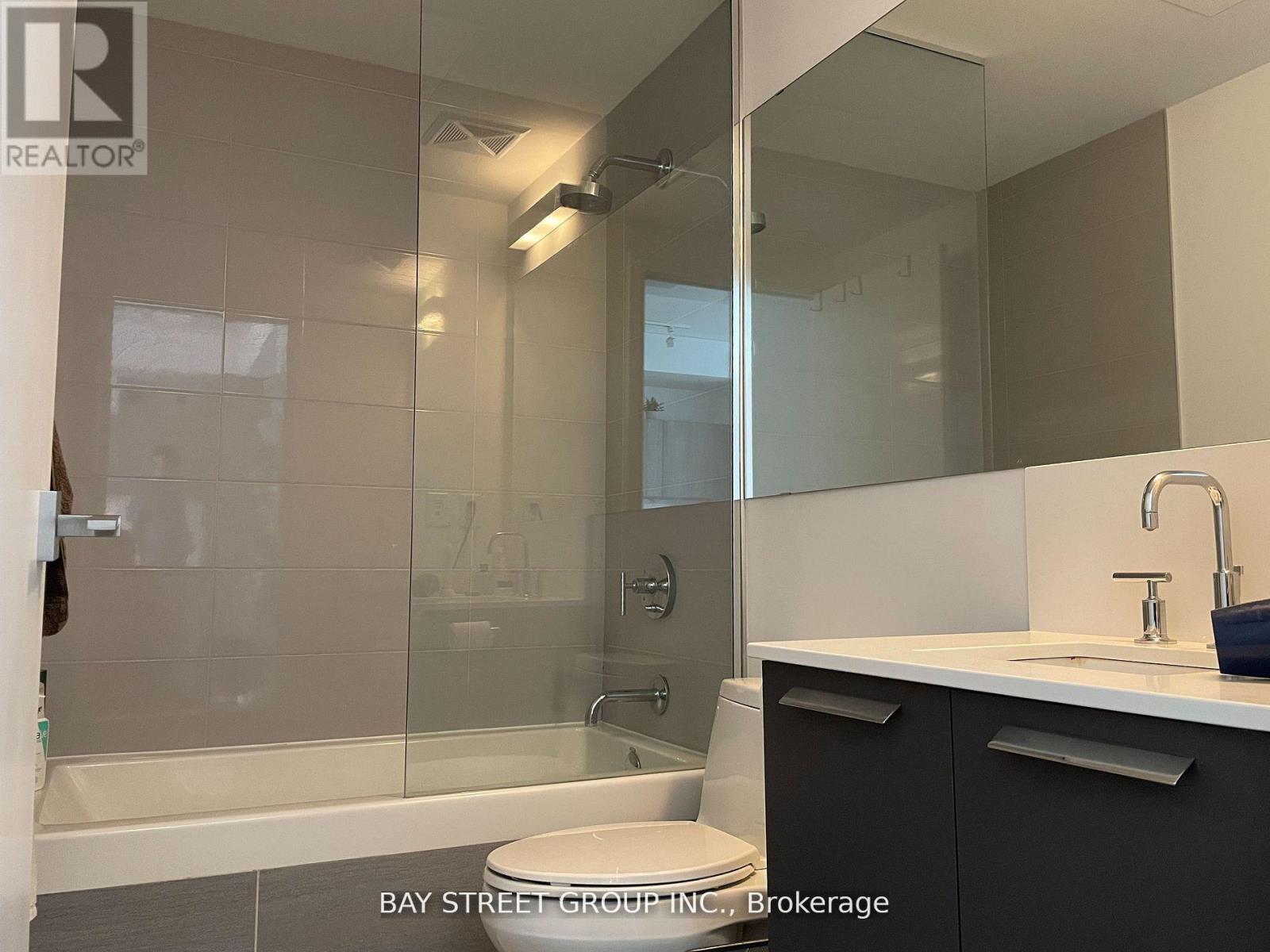 2704 - 50 Charles Street E, Toronto, Ontario  M4Y 0C3 - Photo 8 - C13114534