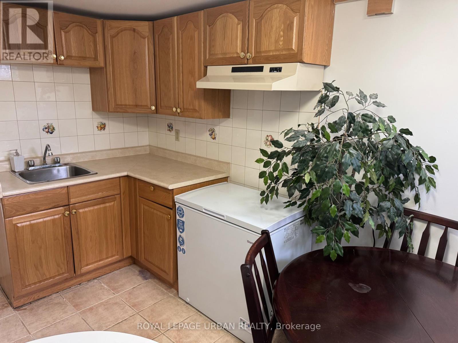 126 Marilake Drive, Toronto, Ontario  M1S 1V9 - Photo 12 - E13114514