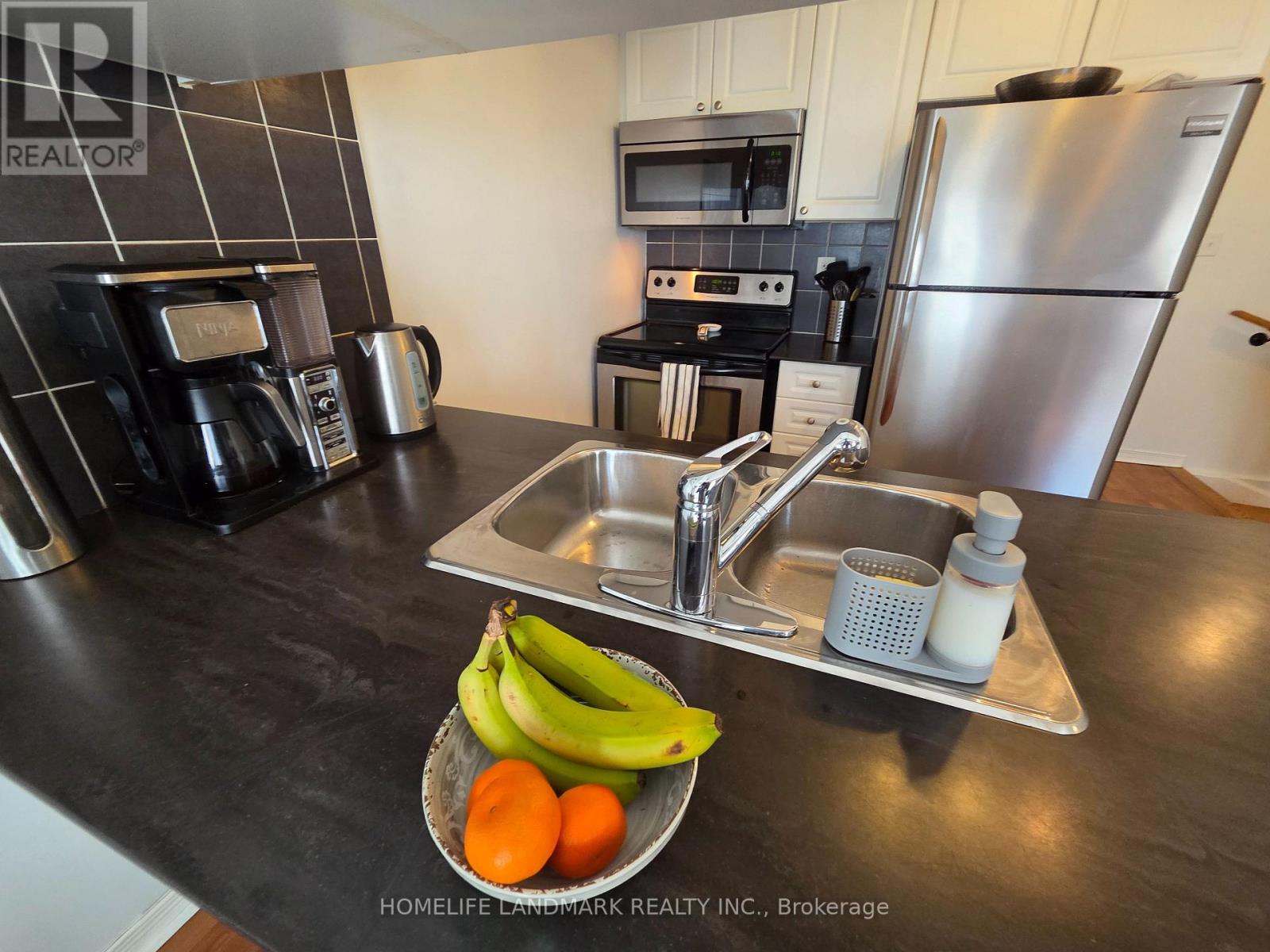 2 - 74 Munro Street, Toronto, Ontario  M4M 2S9 - Photo 11 - E13114522