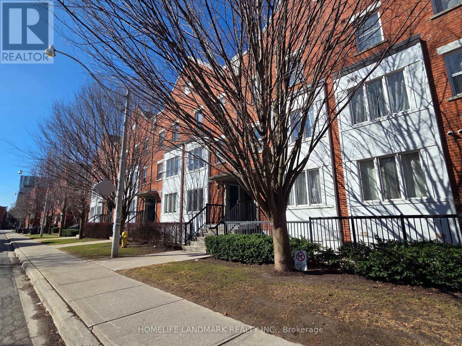 2 - 74 Munro Street, Toronto, Ontario  M4M 2S9 - Photo 2 - E13114522