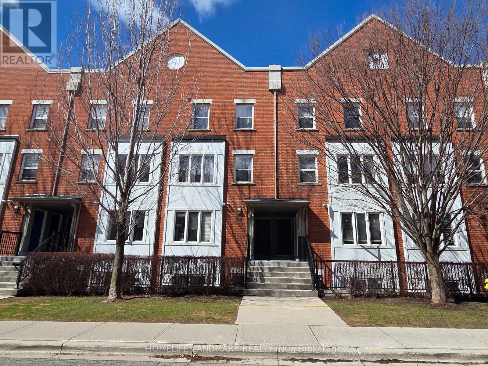 2 - 74 Munro Street, Toronto, Ontario  M4M 2S9 - Photo 3 - E13114522