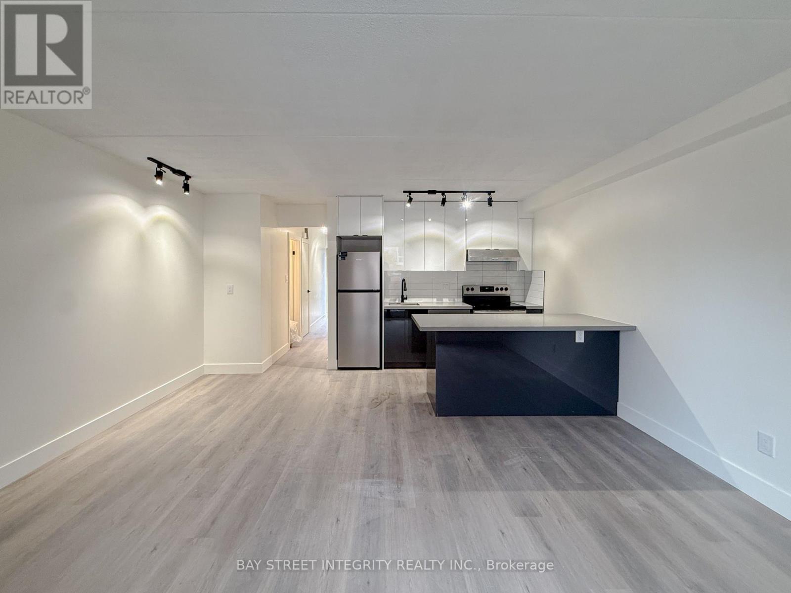 UNIT 2 - 678 QUEEN STREET E, Toronto, Ontario