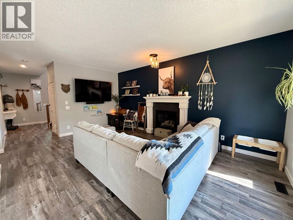 607 Montgomery Close SE, High River, Alberta  T1V 0B7 - Photo 6 - A2302653