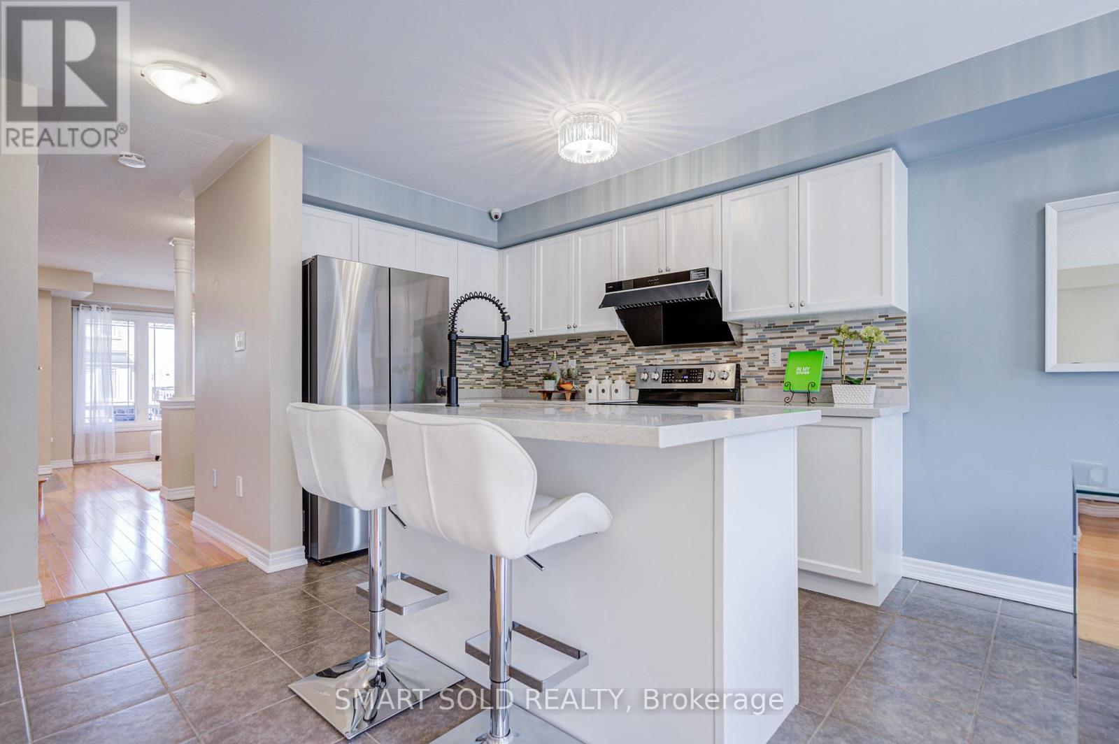 104 Stoyell Drive, Richmond Hill, Ontario  L4E 0M8 - Photo 7 - N13114488