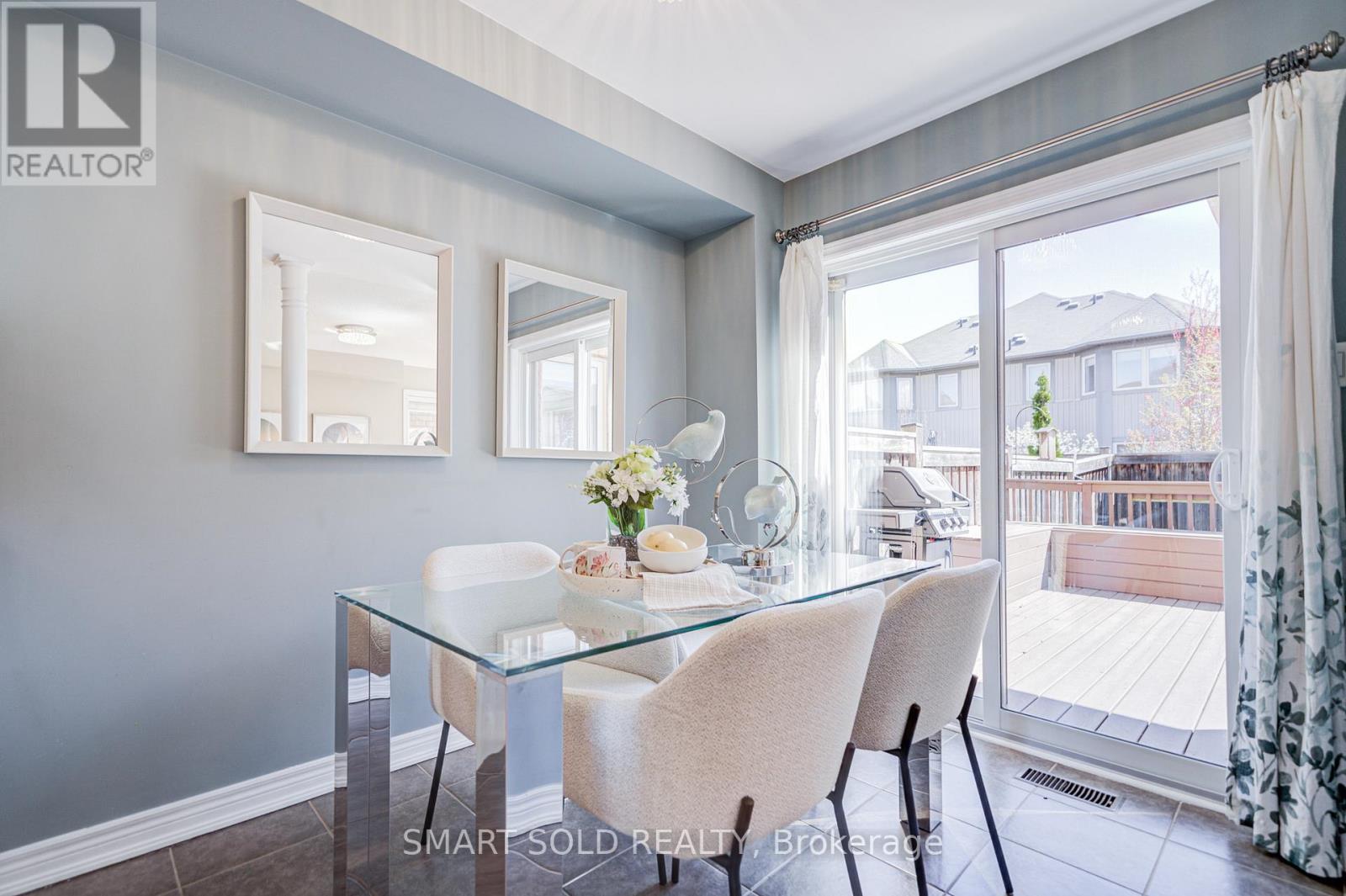 104 Stoyell Drive, Richmond Hill, Ontario  L4E 0M8 - Photo 8 - N13114488