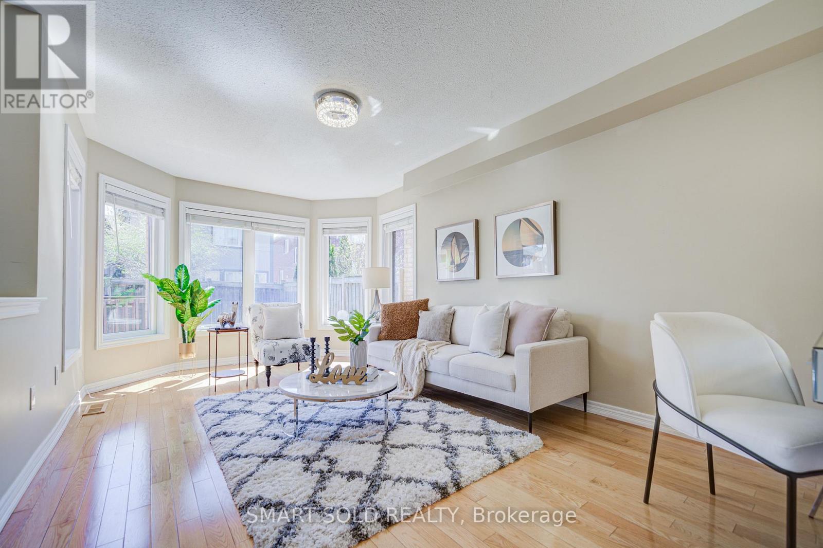 104 Stoyell Drive, Richmond Hill, Ontario  L4E 0M8 - Photo 9 - N13114488