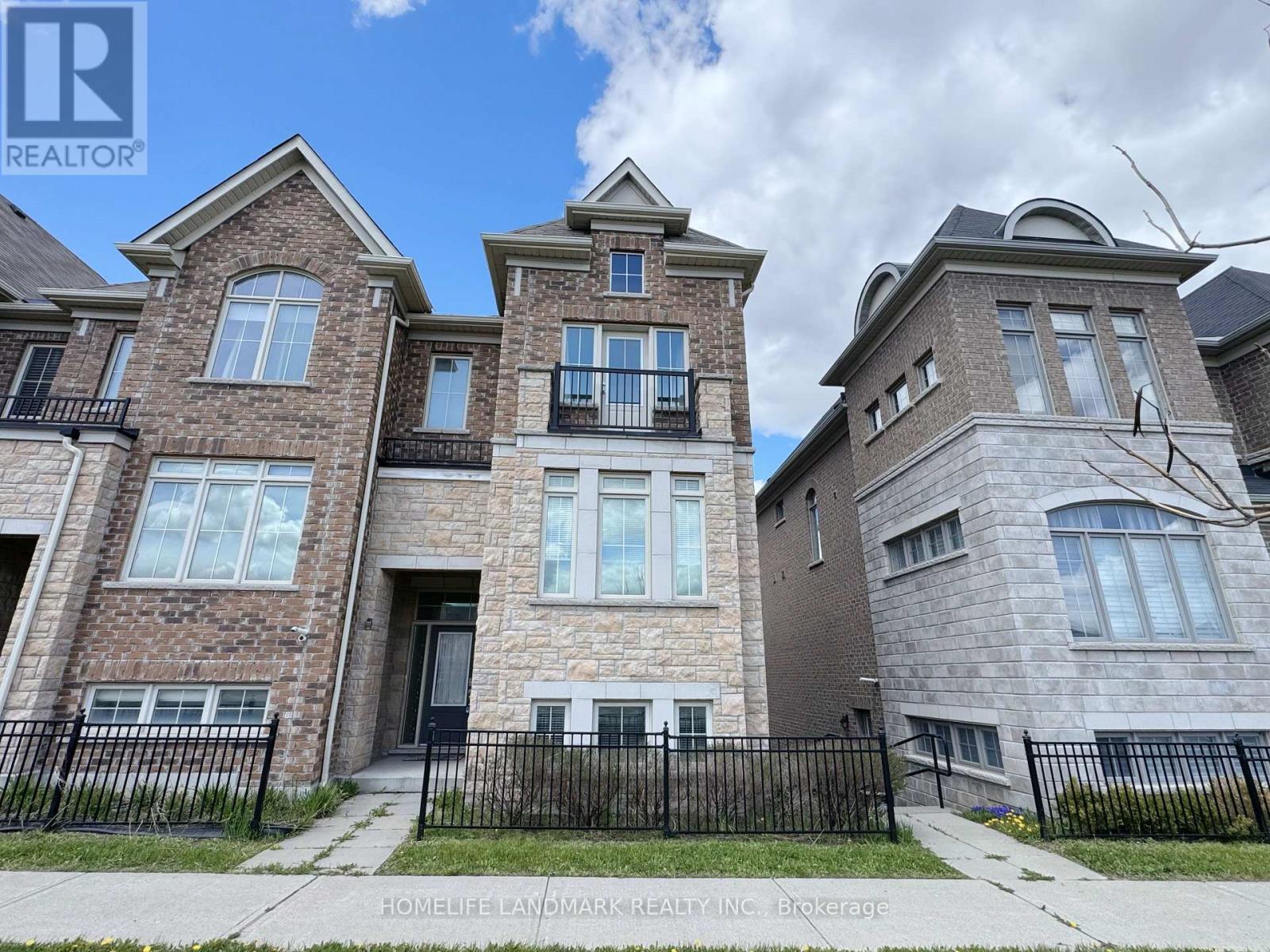 29 Sharbot Lane, Markham, Ontario  L6E 0S7 - Photo 3 - N13114530