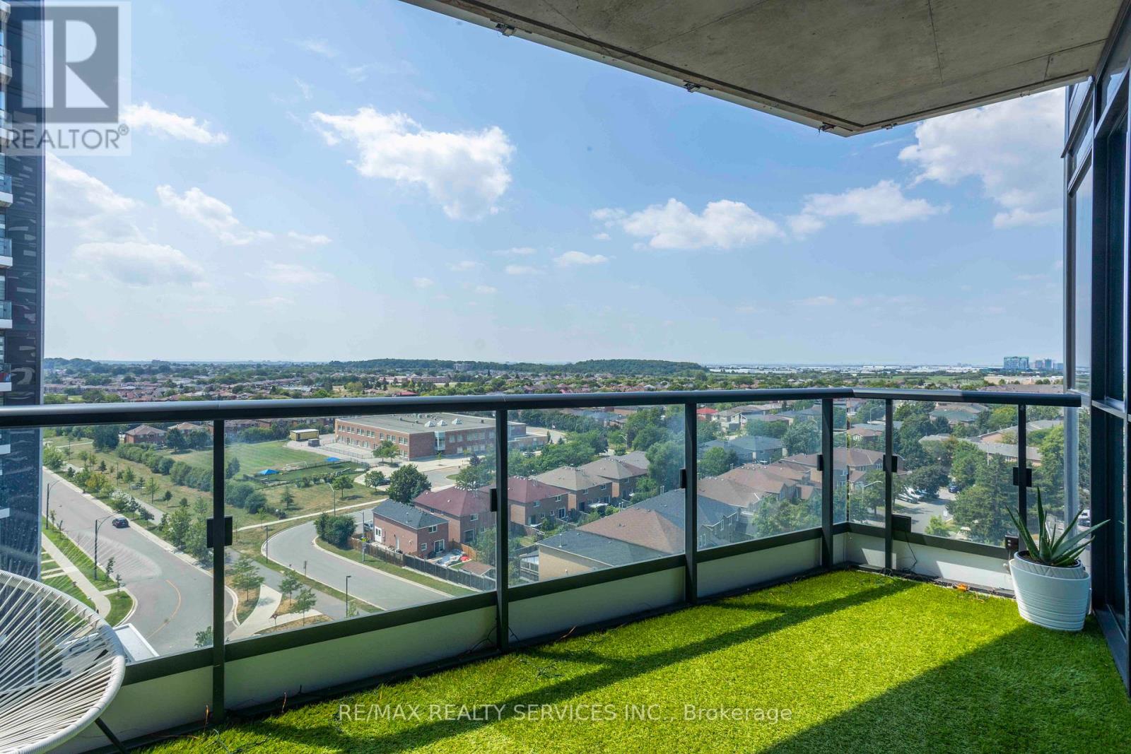 918 - 35 Watergarden Drive W, Mississauga, Ontario  L5R 0G8 - Photo 9 - W13114500