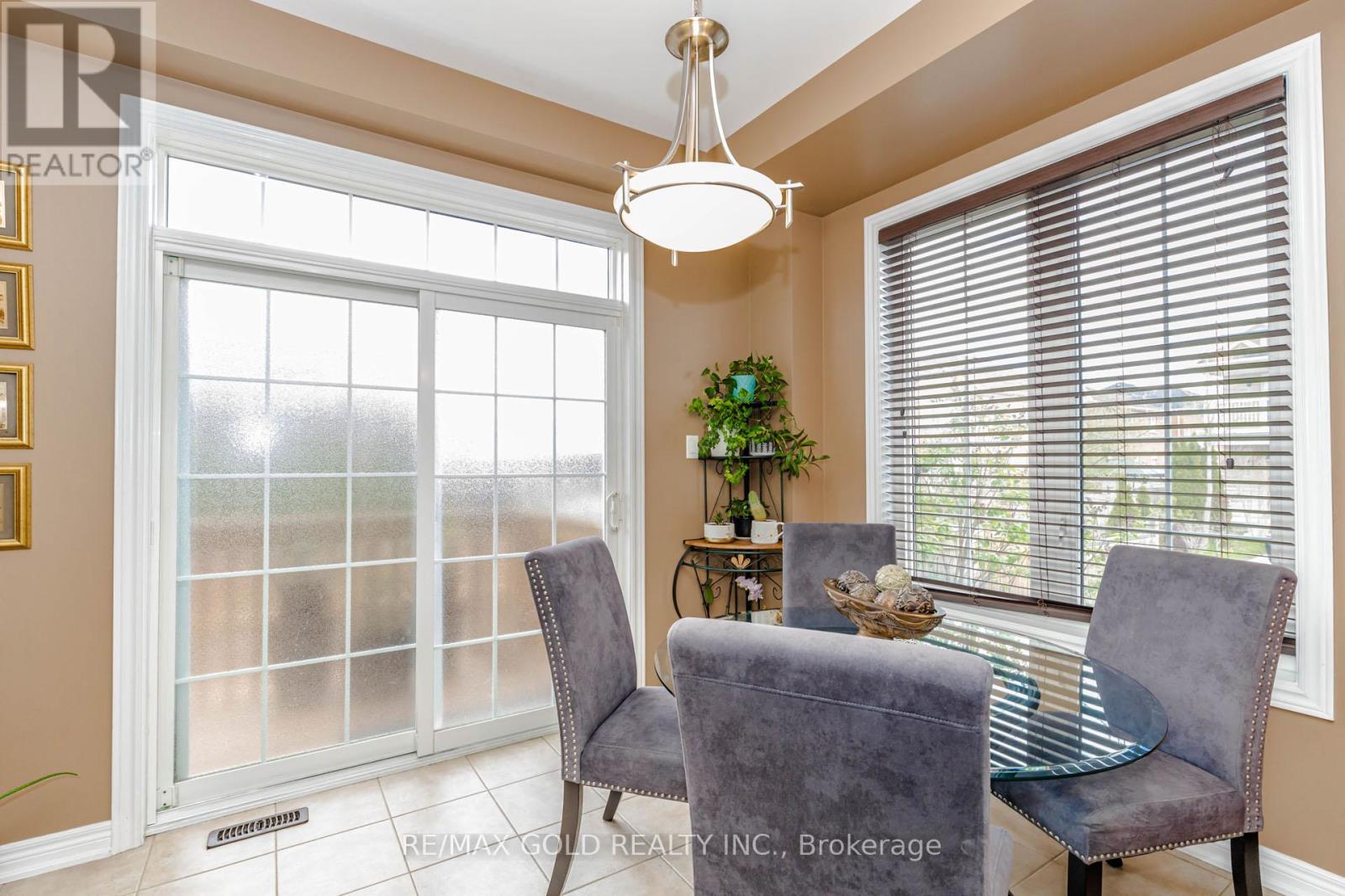 45 Fishing Crescent, Brampton, Ontario  L6V 4S4 - Photo 14 - W13114506