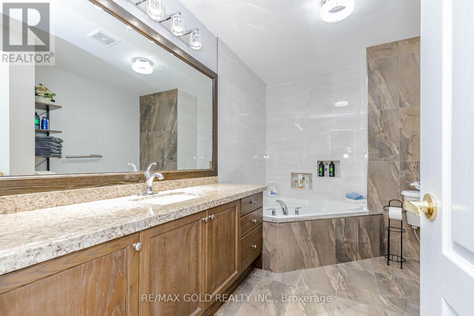 45 Fishing Crescent, Brampton, Ontario  L6V 4S4 - Photo 24 - W13114506