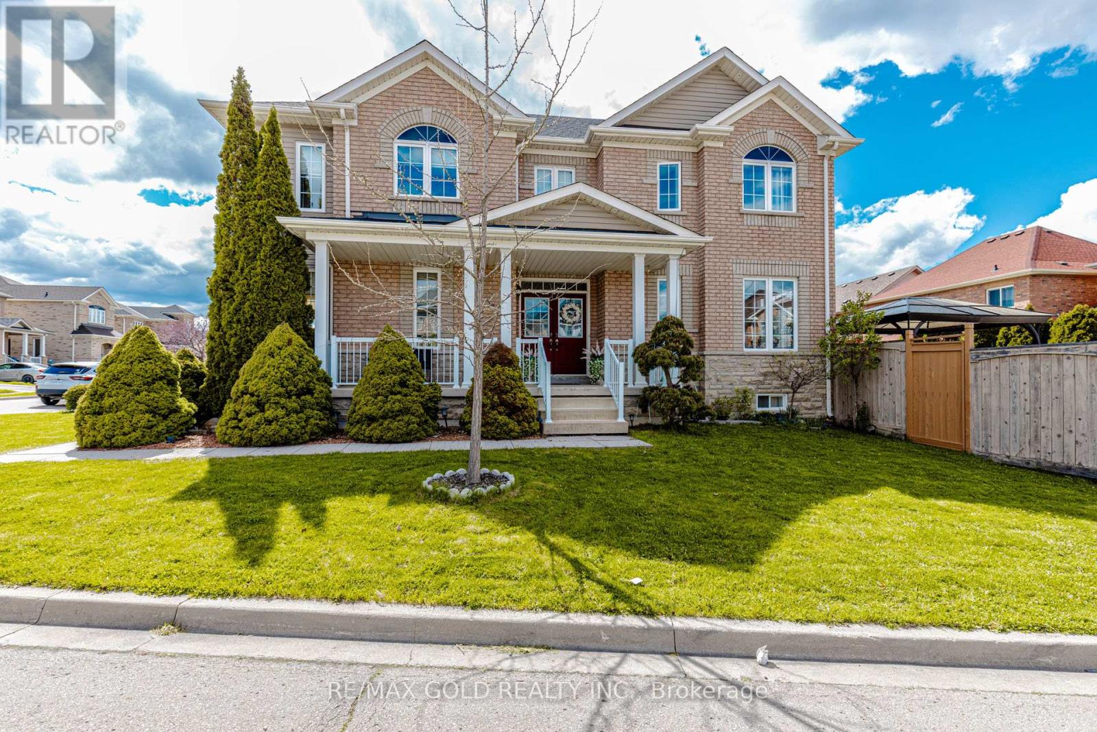 45 Fishing Crescent, Brampton, Ontario  L6V 4S4 - Photo 4 - W13114506