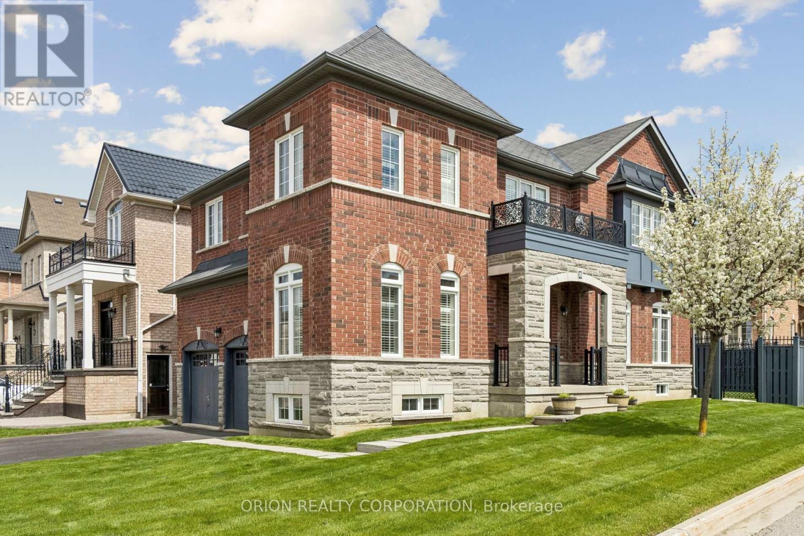 8 Seastar Road, Brampton, Ontario  L6Y 0N9 - Photo 2 - W13114540