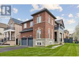8 SEASTAR ROAD, Brampton, Ontario