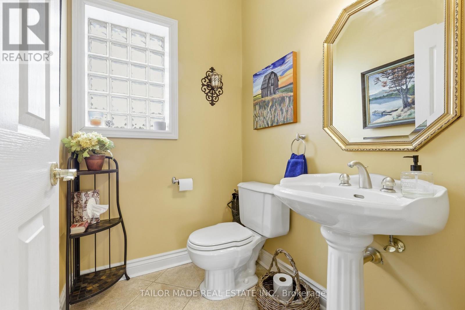 1749 Station Road, Caledon, Ontario  L7C 3L2 - Photo 10 - W13114550