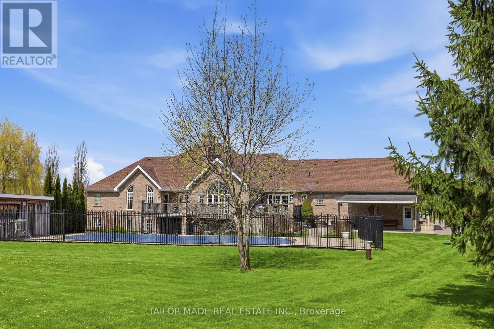 1749 Station Road, Caledon, Ontario  L7C 3L2 - Photo 2 - W13114550