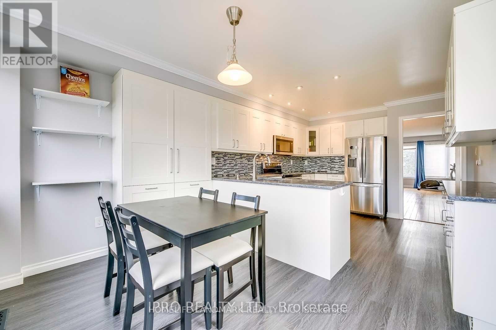 1109 Lindsay Drive, Oakville, Ontario  L6M 3B4 - Photo 12 - W13114552