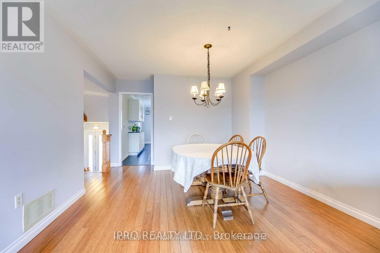 1109 Lindsay Drive, Oakville, Ontario  L6M 3B4 - Photo 15 - W13114552