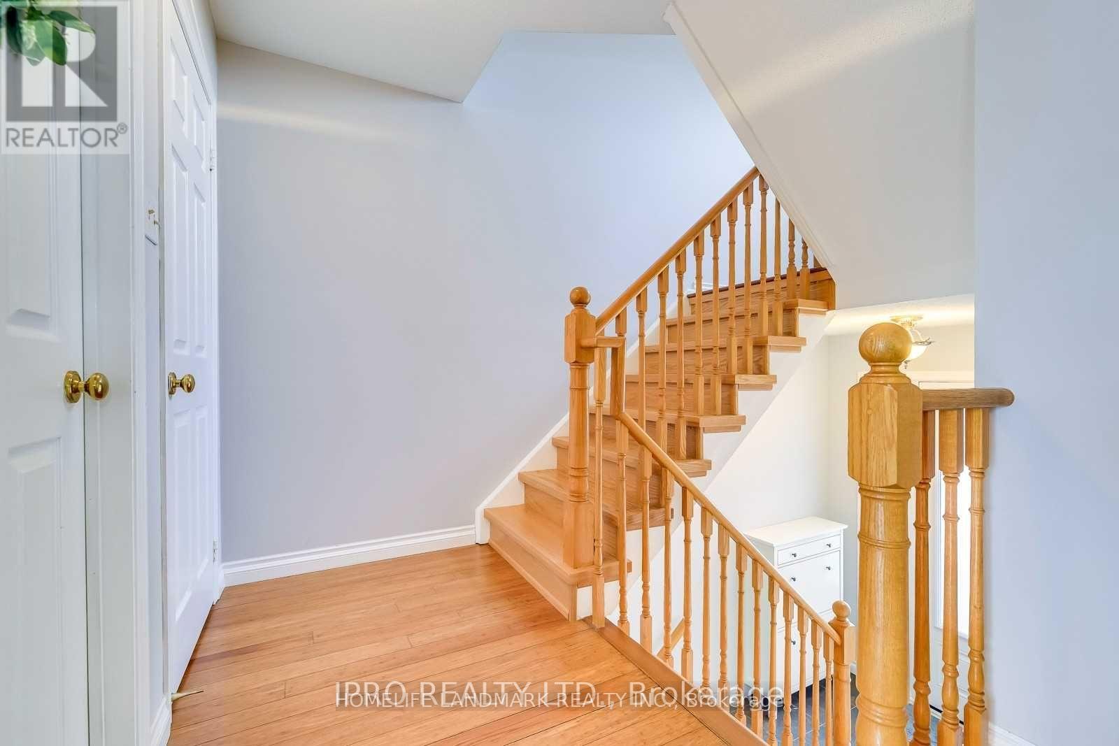 1109 Lindsay Drive, Oakville, Ontario  L6M 3B4 - Photo 21 - W13114552