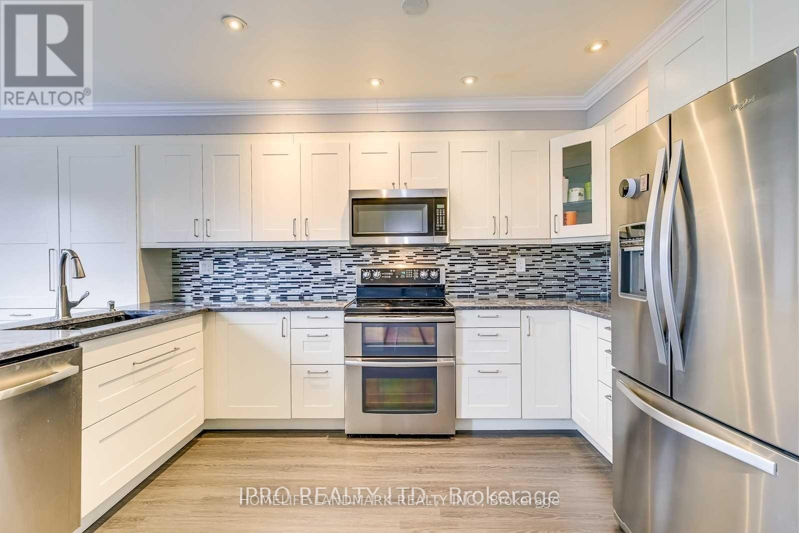1109 Lindsay Drive, Oakville, Ontario  L6M 3B4 - Photo 7 - W13114552