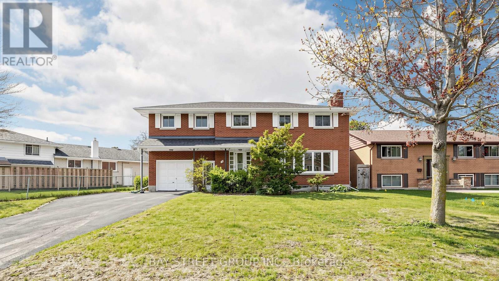 14 Machar Place, Kingston, Ontario  K7M 1L6 - Photo 2 - X13114546