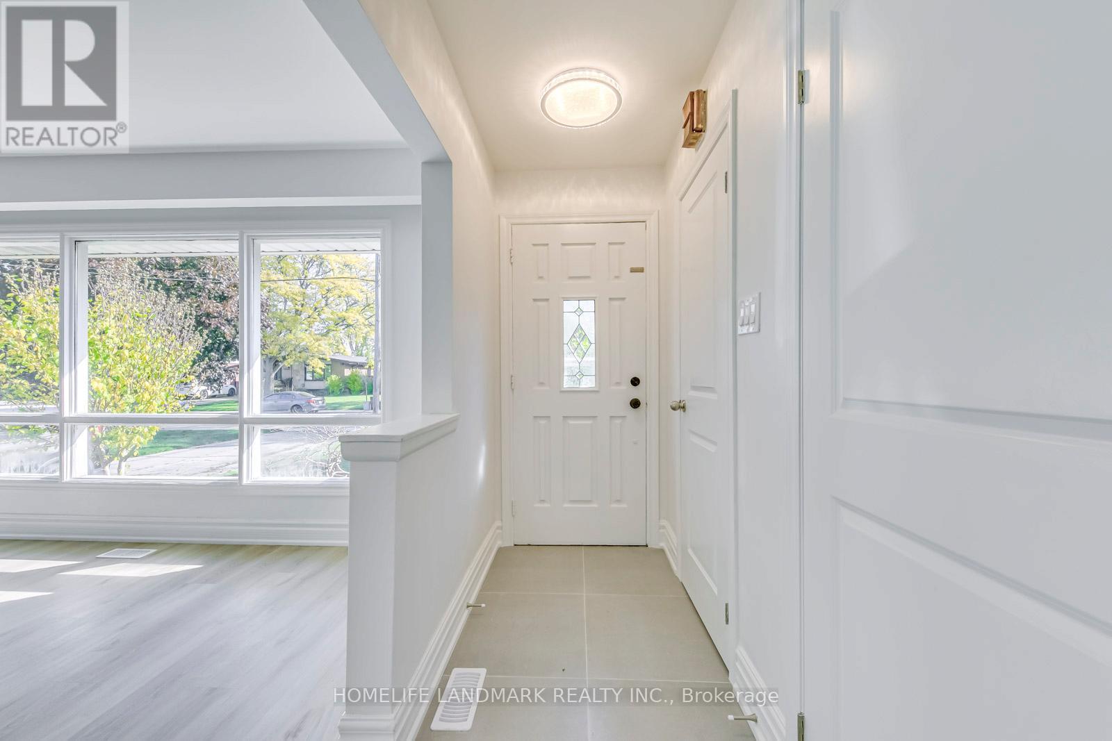 146 Manning Avenue, Hamilton, Ontario  L9A 3G2 - Photo 5 - X13114548