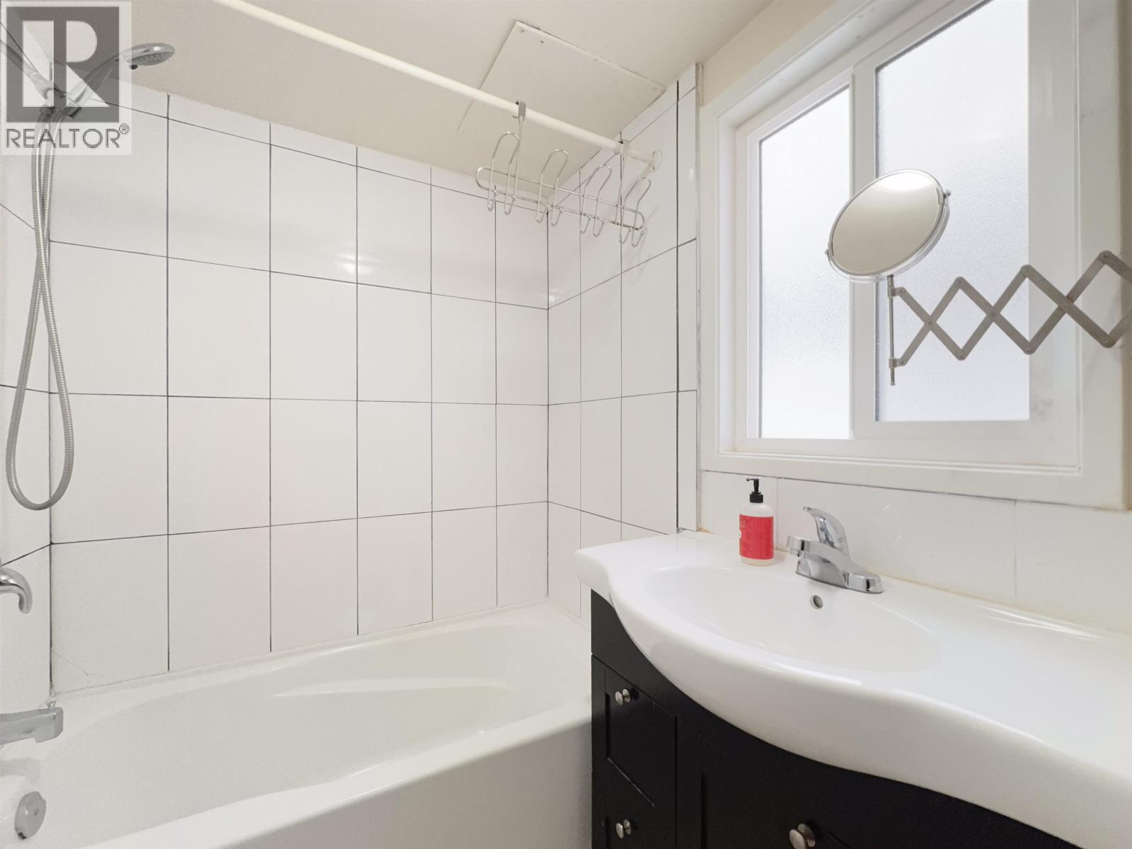 1336 E 11 Avenue, Vancouver, British Columbia  V5N 1Y5 - Photo 7 - R3104558