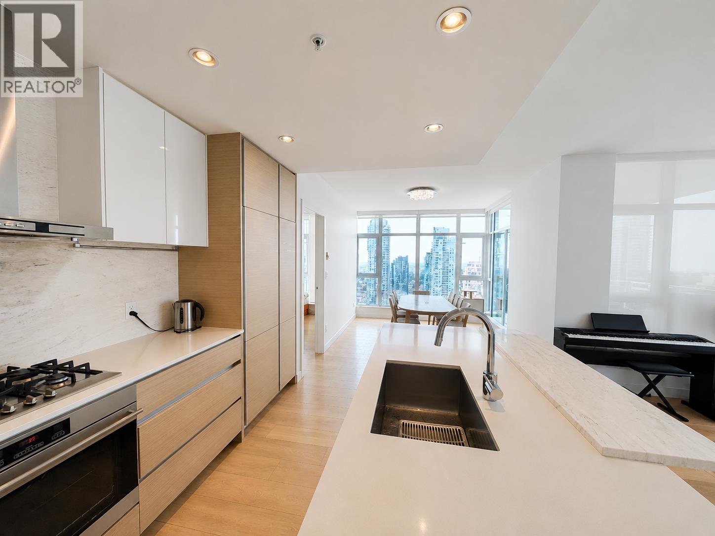 3006 4670 Assembly Way, Burnaby, British Columbia  V5H 0H3 - Photo 3 - R3116947