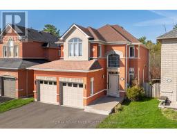 463 SUMMERPARK CRESCENT, Pickering, Ontario