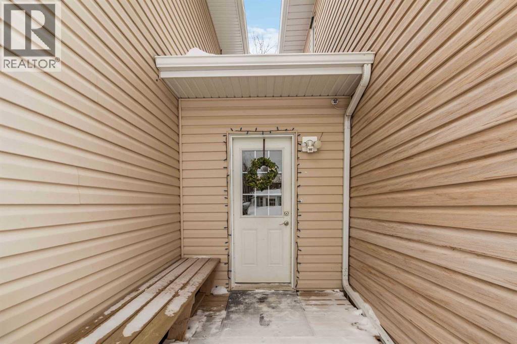 54 Poplar Crescent, Gregoire Lake Estates, Alberta  T9H 0L2 - Photo 6 - A2294441