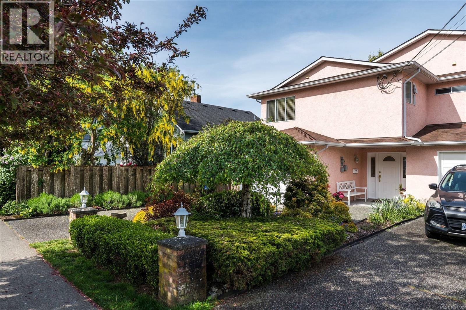 468 Admirals Rd, Esquimalt, British Columbia  V9A 2N1 - Photo 39 - 1034732